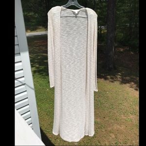 3/$12💠 Long Ivory Sweater